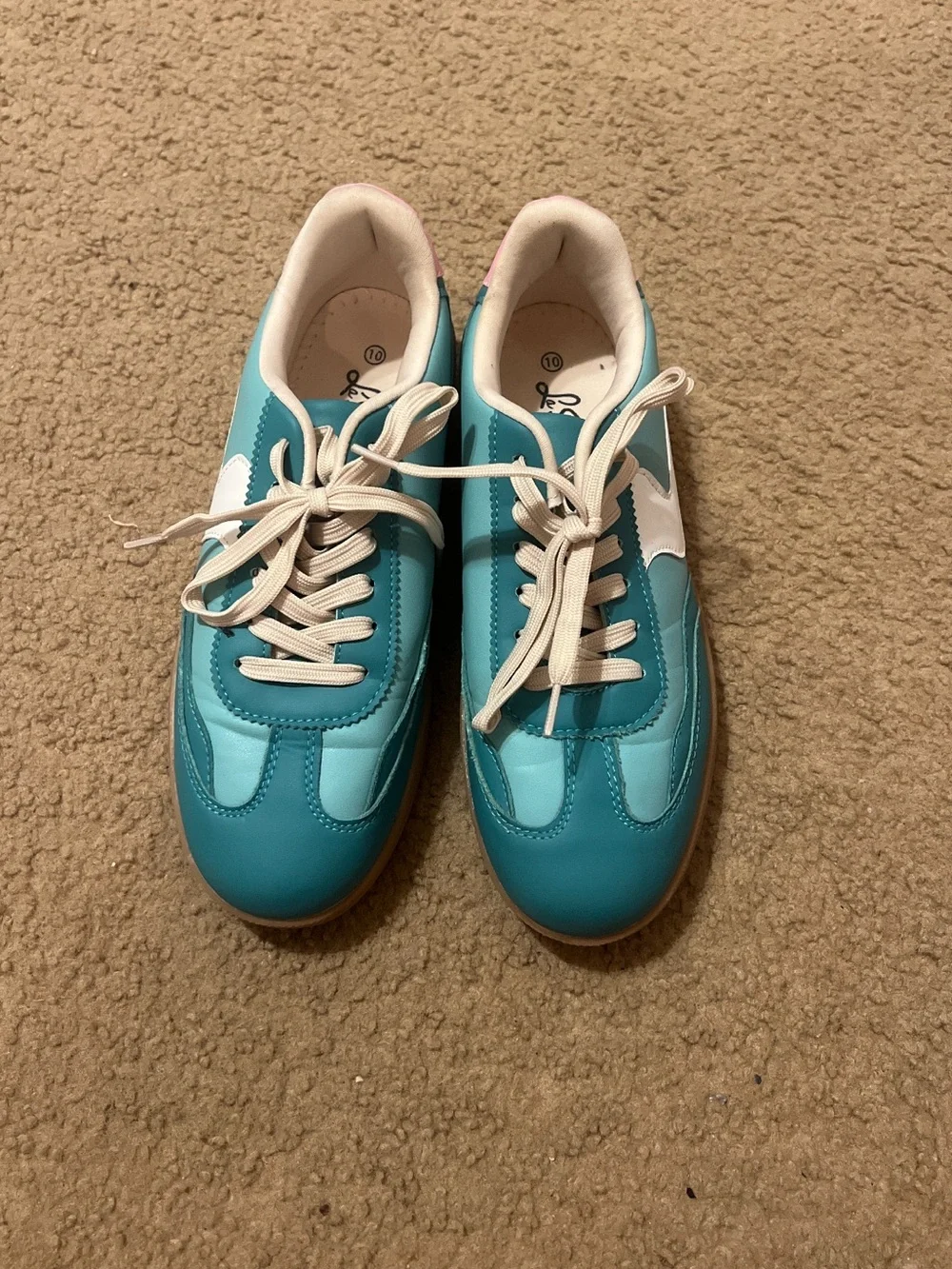 Teal Women's Retro-Style Sneakers with White Accents